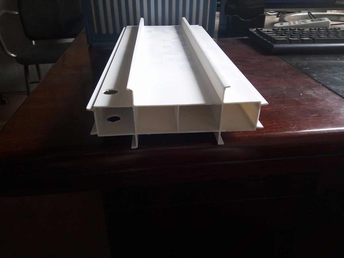 郑州立面拉缝板 (1)150MM宽拉缝板